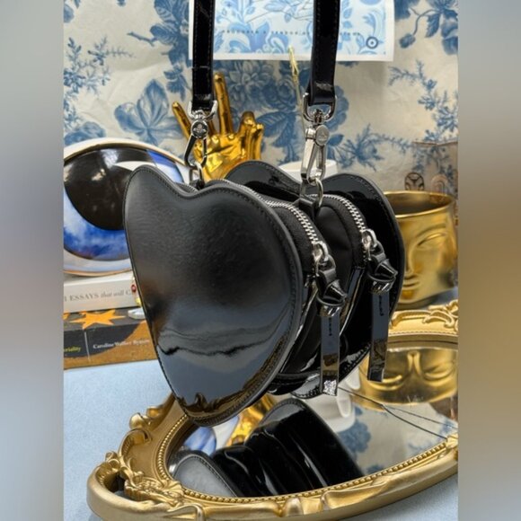 🆕 VIVIENNE WESTWOOD 🧿 NWOT Louise Heart Patent Leather Crossbody Bag - AUTH - Picture 7 of 16
